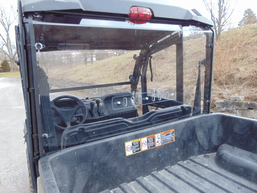 Utility vehicle with empty cargo bed.
