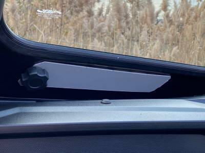 Teryx KRX 1000 Laminated Glass Windshield with vents (DOT Rated) - Image 2