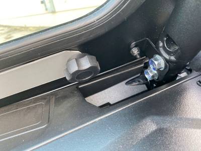 Teryx KRX 1000 Laminated Glass Windshield with vents (DOT Rated) - Image 8