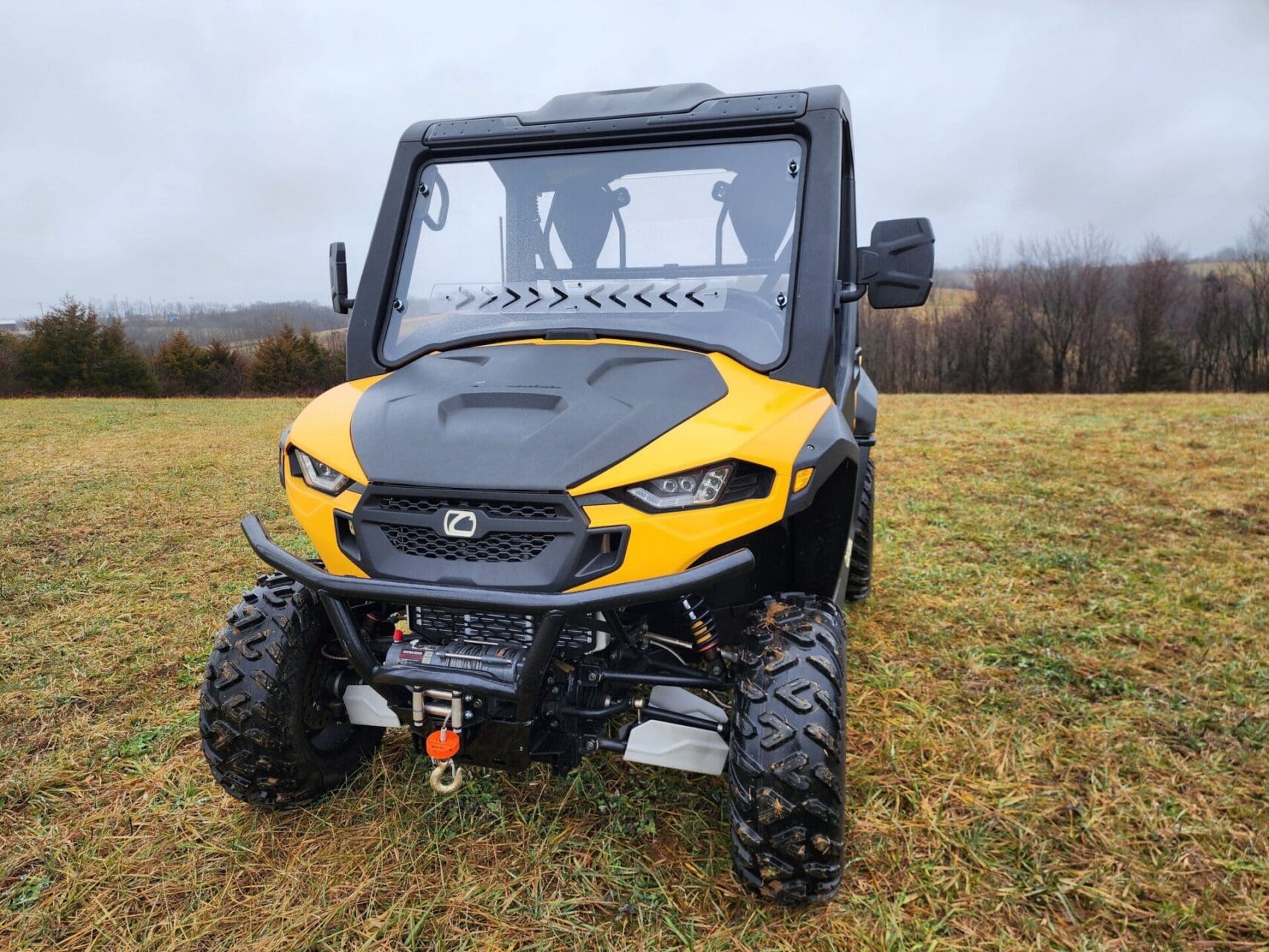 Cub Cadet Challenger MX550/750 - 1 Pc Windshield (ONLY FITS MX MODELS WITH MOLDED PLASTIC FRAME) - Image 3