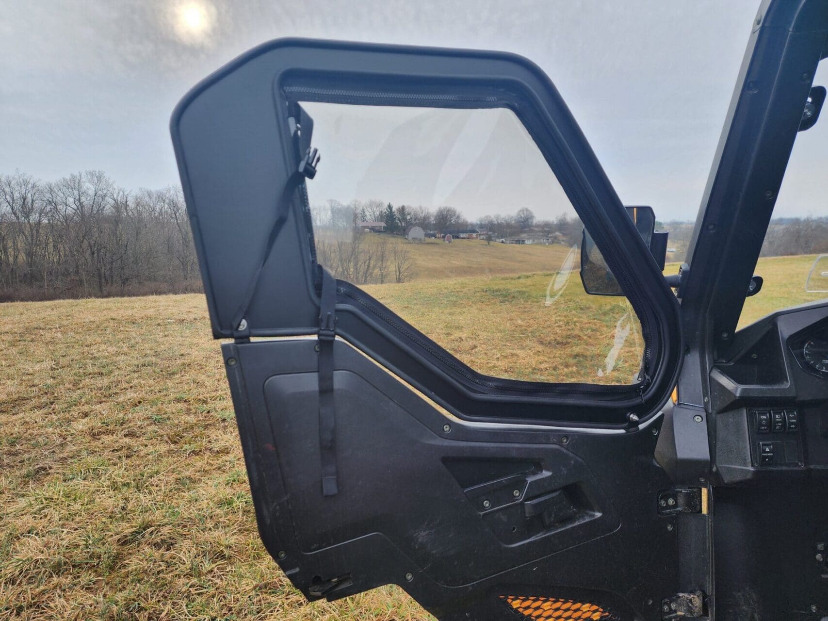 Cub Cadet Challenger MX550/750 Upper Doors with Steel Frame (ONLY FITS MX MODELS WITH MOLDED PLASTIC FRAME) - Image 5