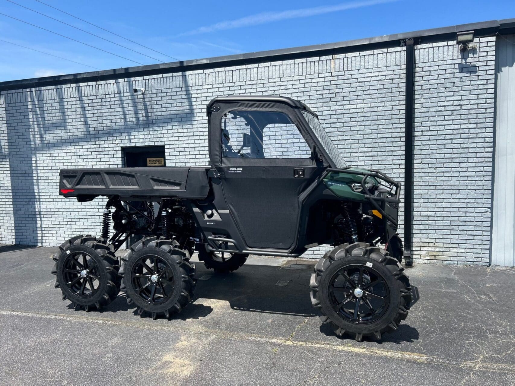 Can-Am Defender 6X6 ADJUSTABLE LIFT - Image 4