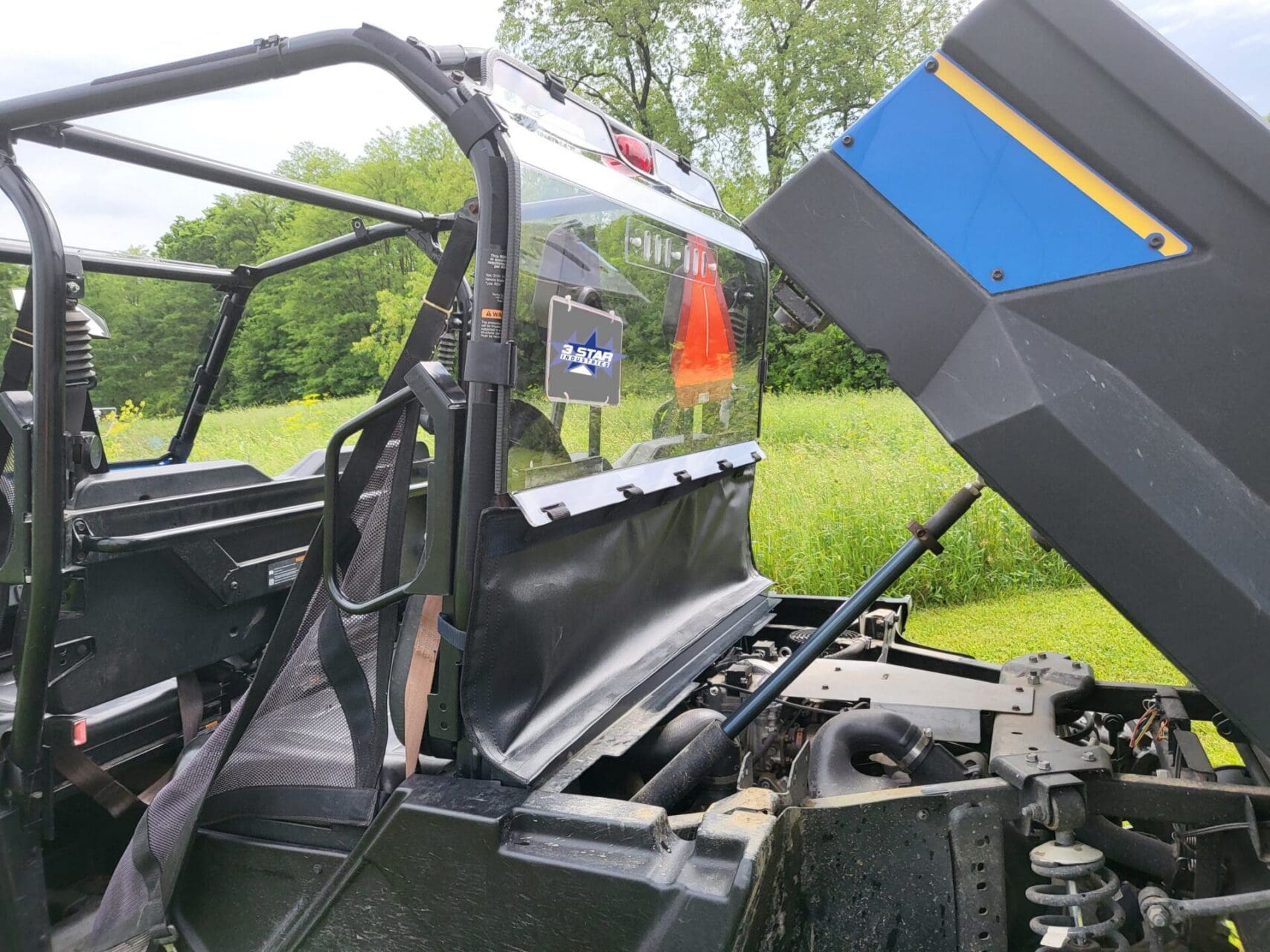 New Holland 850 Crew - Polycarbonate Rear Windshield - Image 3