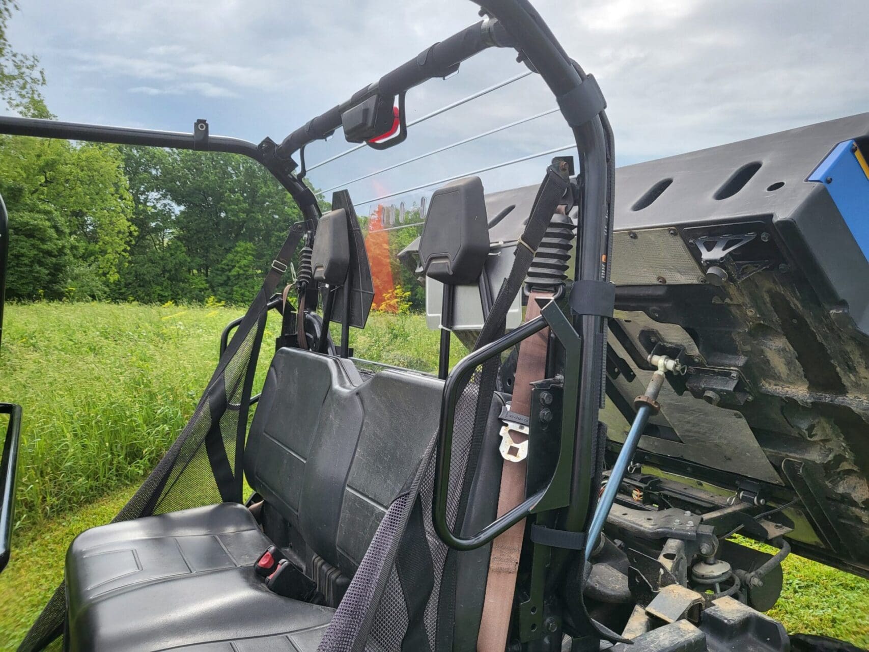 New Holland 850 Crew - Polycarbonate Rear Windshield - Image 2