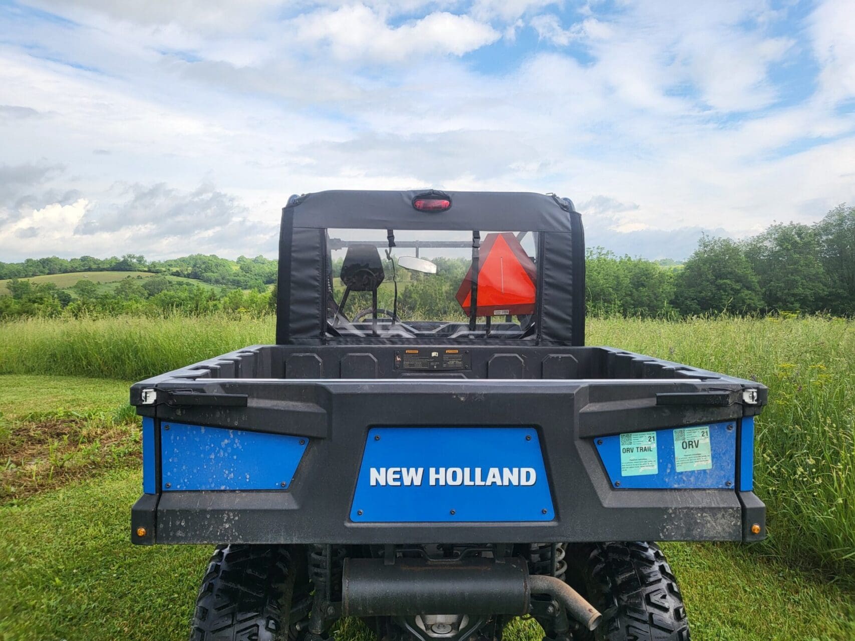 New Holland 850 Crew - Soft Back Panel - Image 2