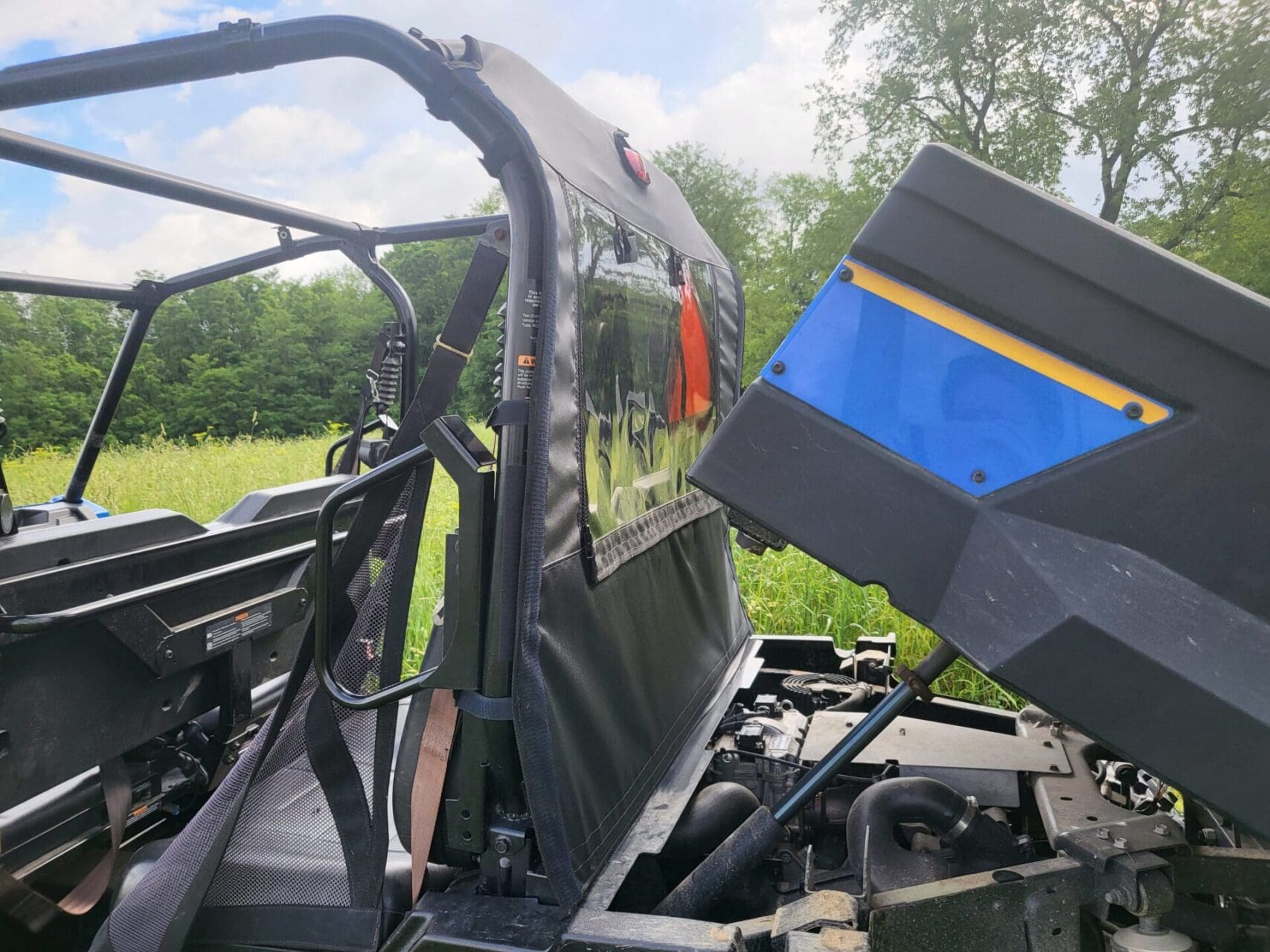 New Holland 850 Crew - Soft Back Panel - Image 3