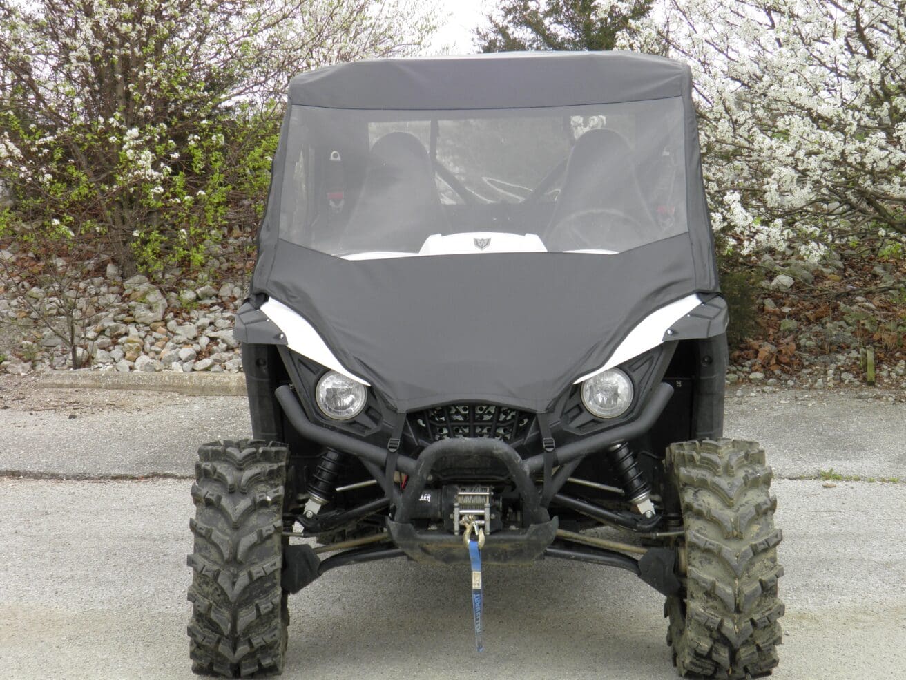 Off-road UTV with front winch